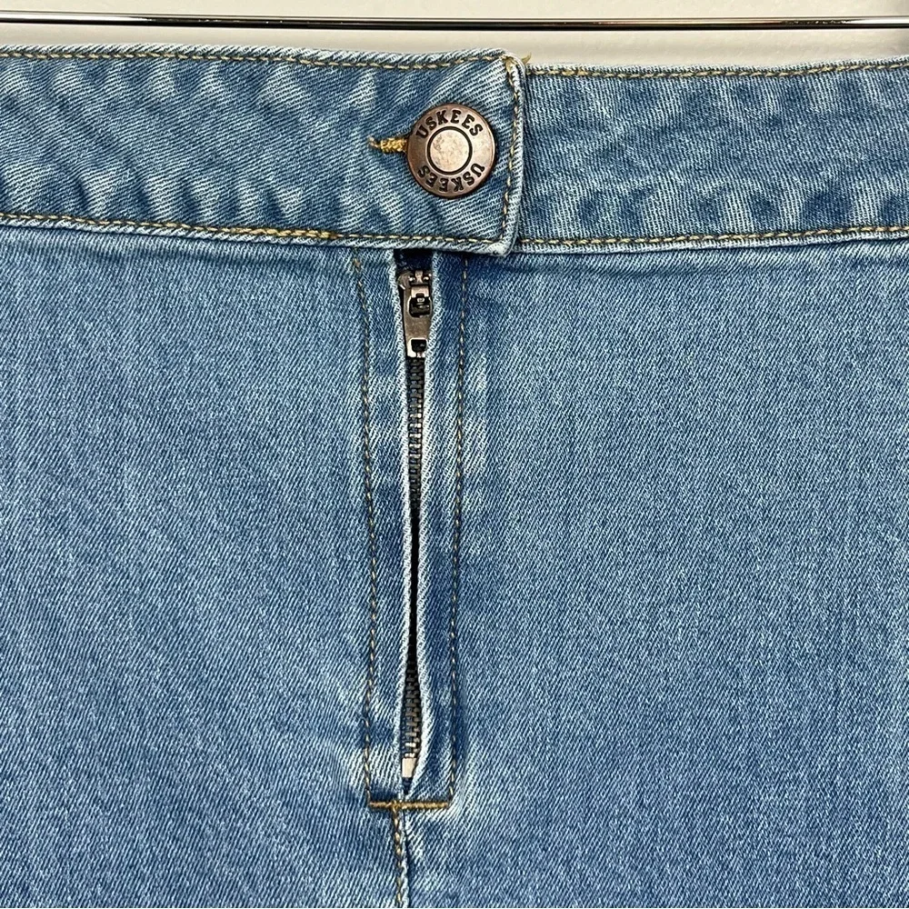 Uskees Manchester Matilda medium wash back zip flat front jean skirt, US 18.